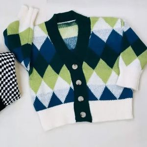 ژاکت یا پلیور بافتنی جلودکمه پسرانه zher46