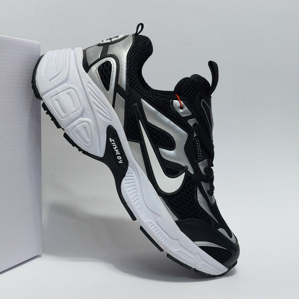 فروش اینترنتی کتانی نایک وی فایو کی جدید nike v5k مشکی