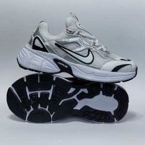 خرید اینترنتی کتانی نایک وی فایو کی جدید nike v5k ترندشده