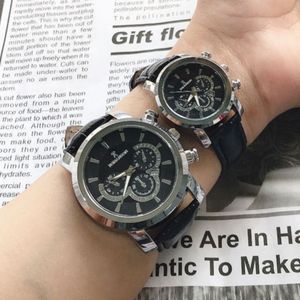 ساعت رومانسون بندچرمی مشکی قاب نقره‌ای