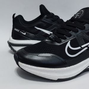 خرید انلاین کتانی نایک زوم رونیکس مشکی Nike zoom ronix
