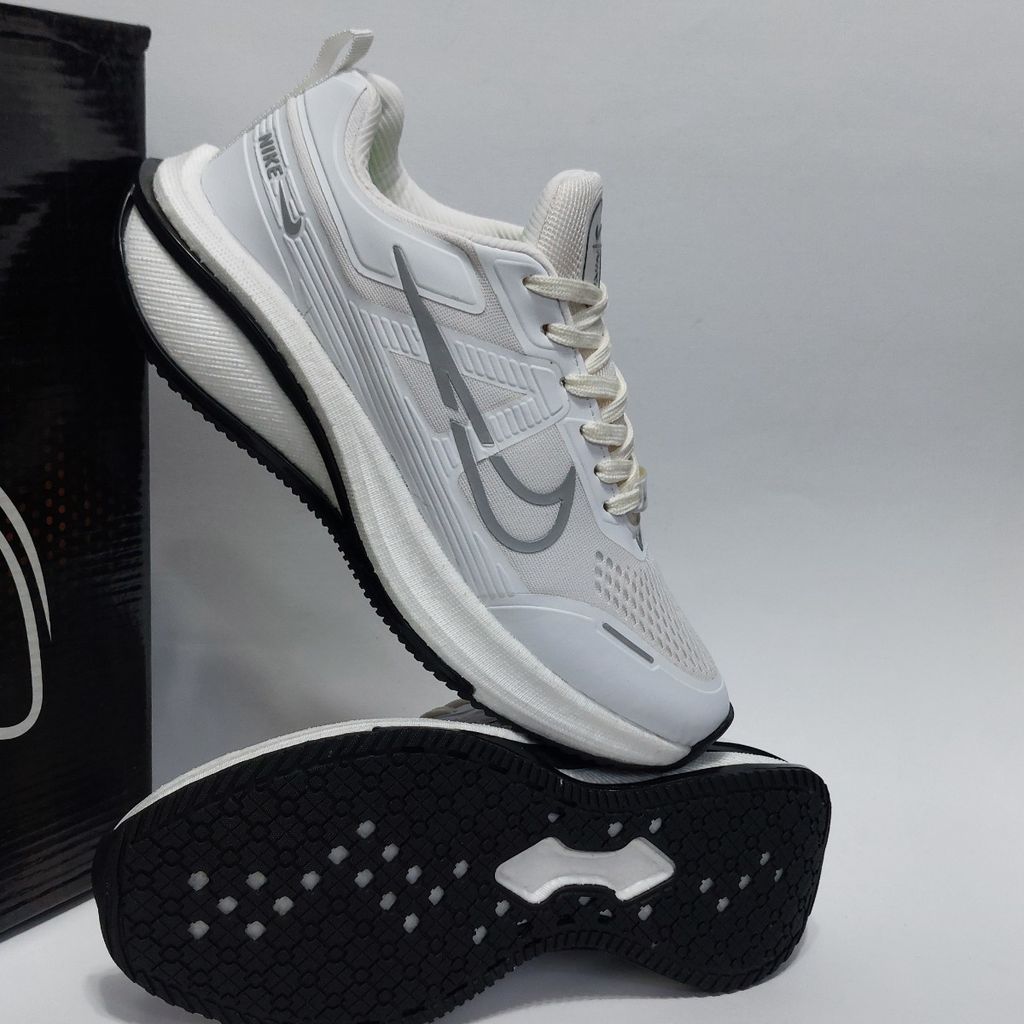 قیمت کتانی نایک زوم رونیکس سفید Nike zoom ronix