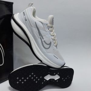 کتانی نایک زوم رونیکس سفید Nike zoom ronix