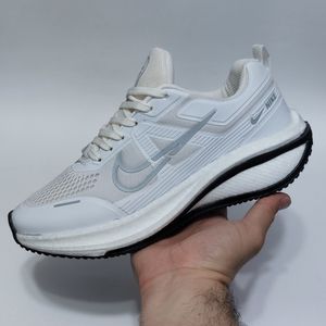 خرید اینترنتی کتانی نایک زوم رونیکس سفید Nike zoom ronix