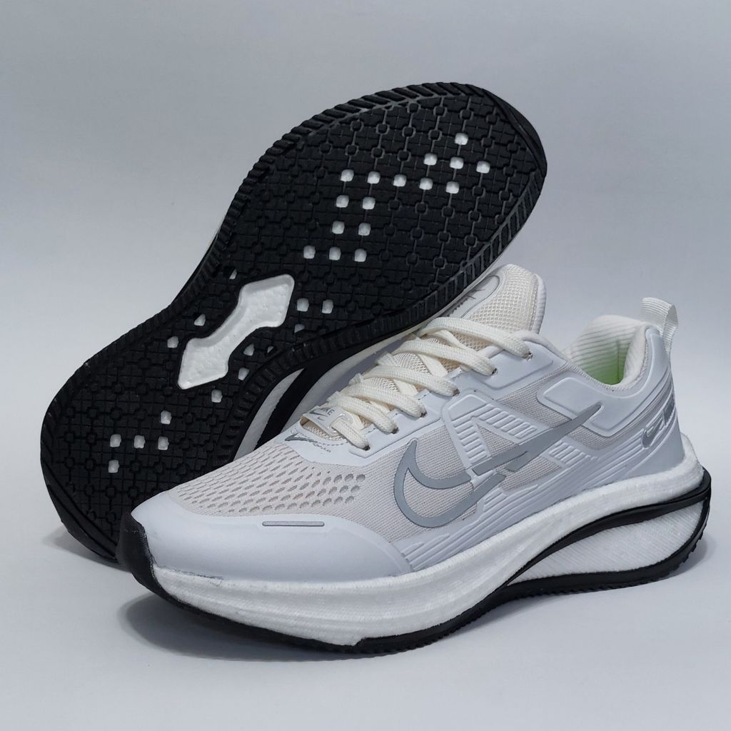 فروش اینترنتی کتانی نایک زوم رونیکس سفید Nike zoom ronix