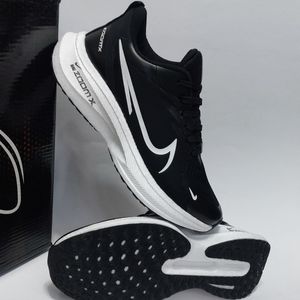 مشخصات کتانی نایک زوم ایکس 0019 Nike Zoomx مشکی