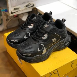 قیمت ارزان کفش نیوبالانس لژدار 990 رنگ مشکی 