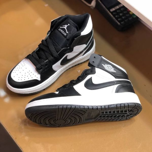 کفش نایک جردن زنانه رنگ سفید مشکی