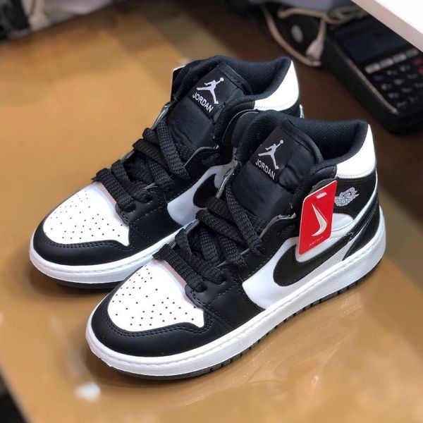 کفش نایک جردن زنانه رنگ سفید مشکی