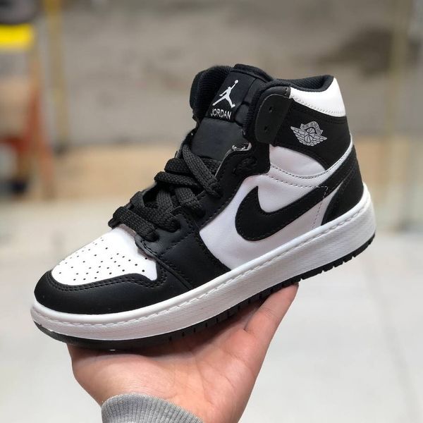 کفش نایک جردن زنانه رنگ سفید مشکی