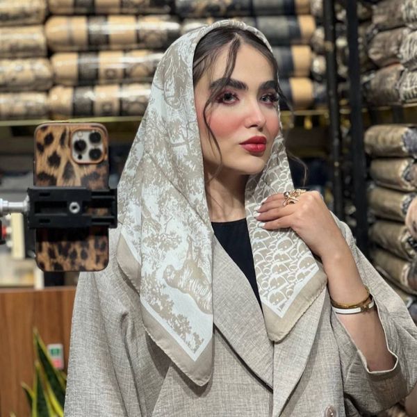 مینی اسکارف بهاره دیور