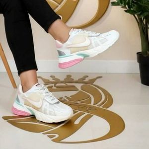 خرید اینترنتی کتونی طبی لژدار شیک پاخور عالی