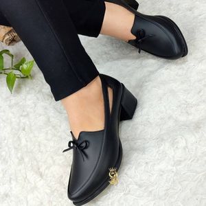 خرید آنلاین کفش شیک پاخور عالی زنانه 37 تا 41 زیره پیو سبک نرم