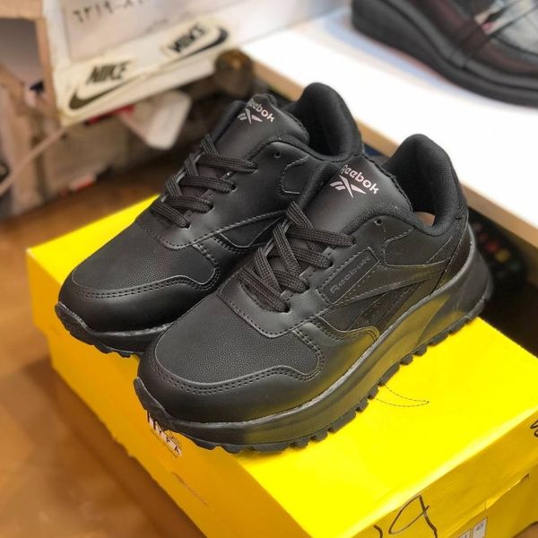 کفش ریبوک چرم زنانه رنگ مشکی