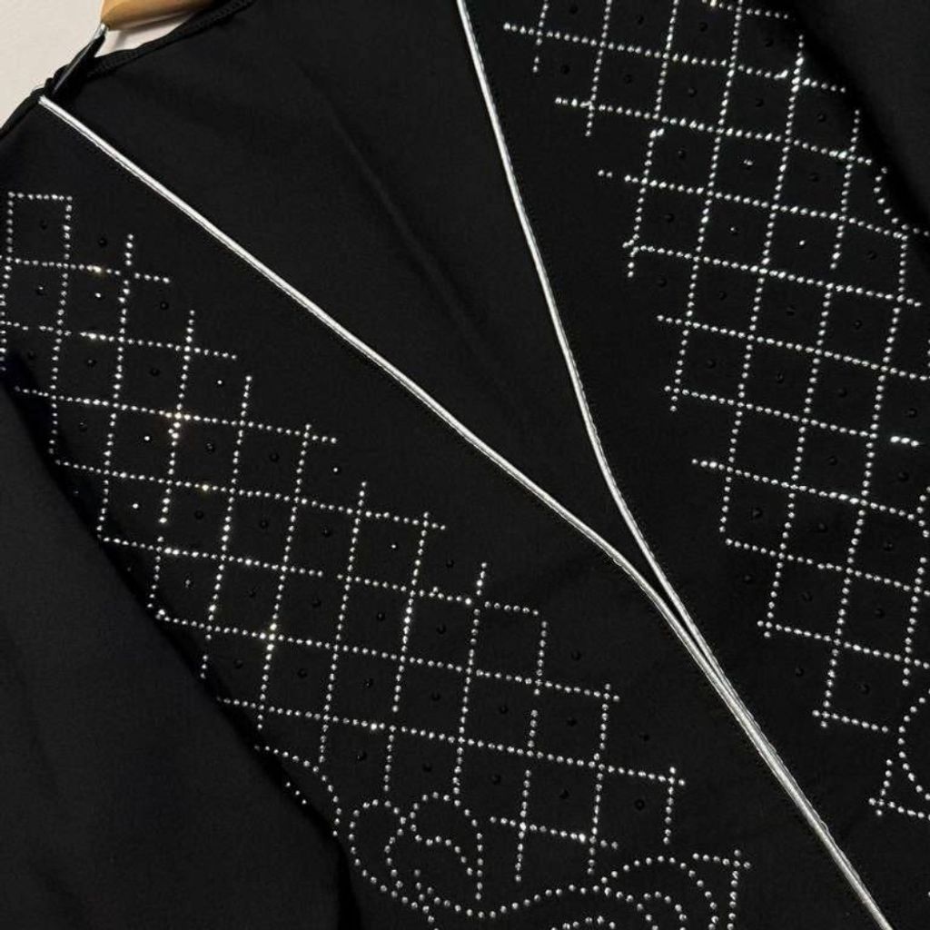 مشخصات مانتو مجلسی یکتا