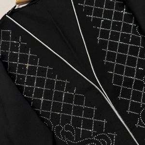 مشخصات مانتو مجلسی یکتا