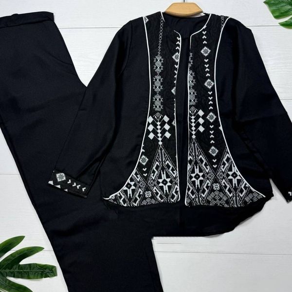 ست کت وشلوار زنانه