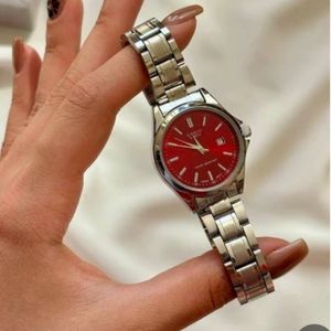 ساعت مچی زنانه کاسیو مدل کلاسیک خطی برند: CASIO