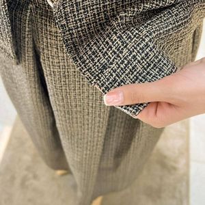 مشخصات ست کت و دامن زنانه