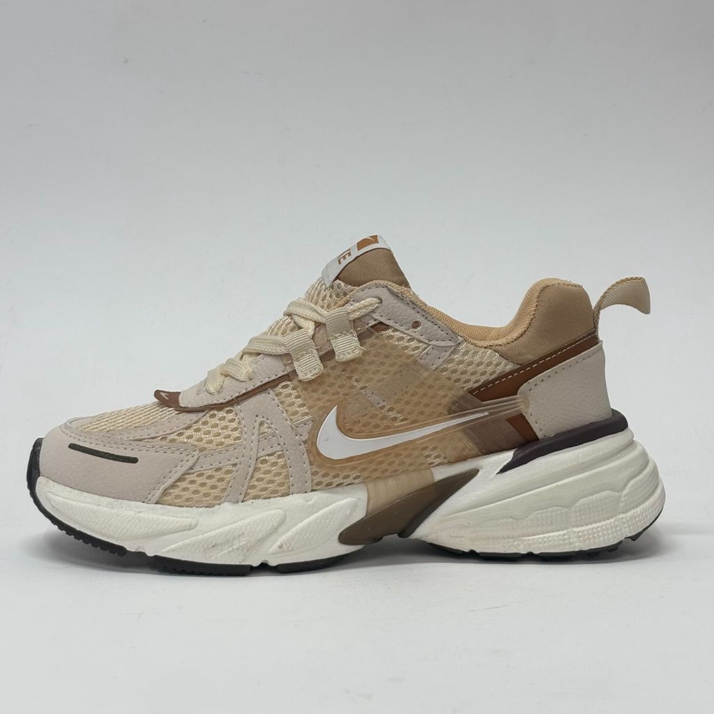 خرید انلاین کتونی اسپرت مدل نایک v2k رنگ نسکافه ای