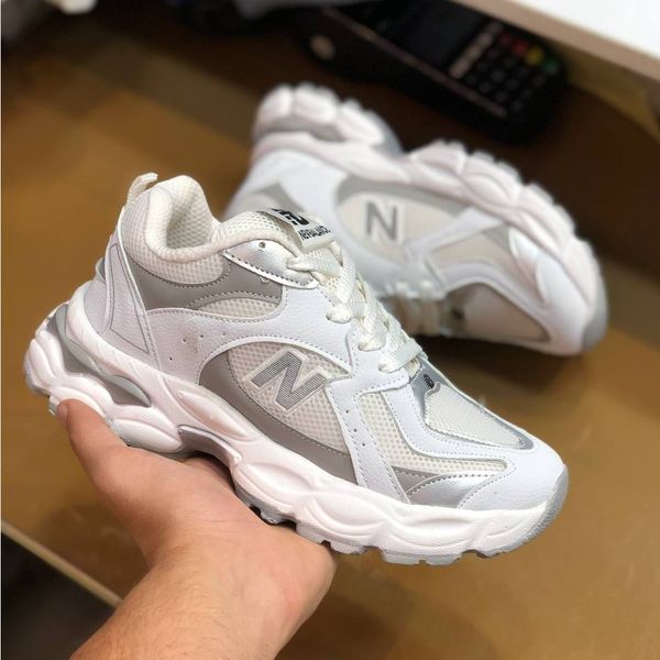 کفش نیوبالانس 9040 زنانه رنگ سفید طوسی