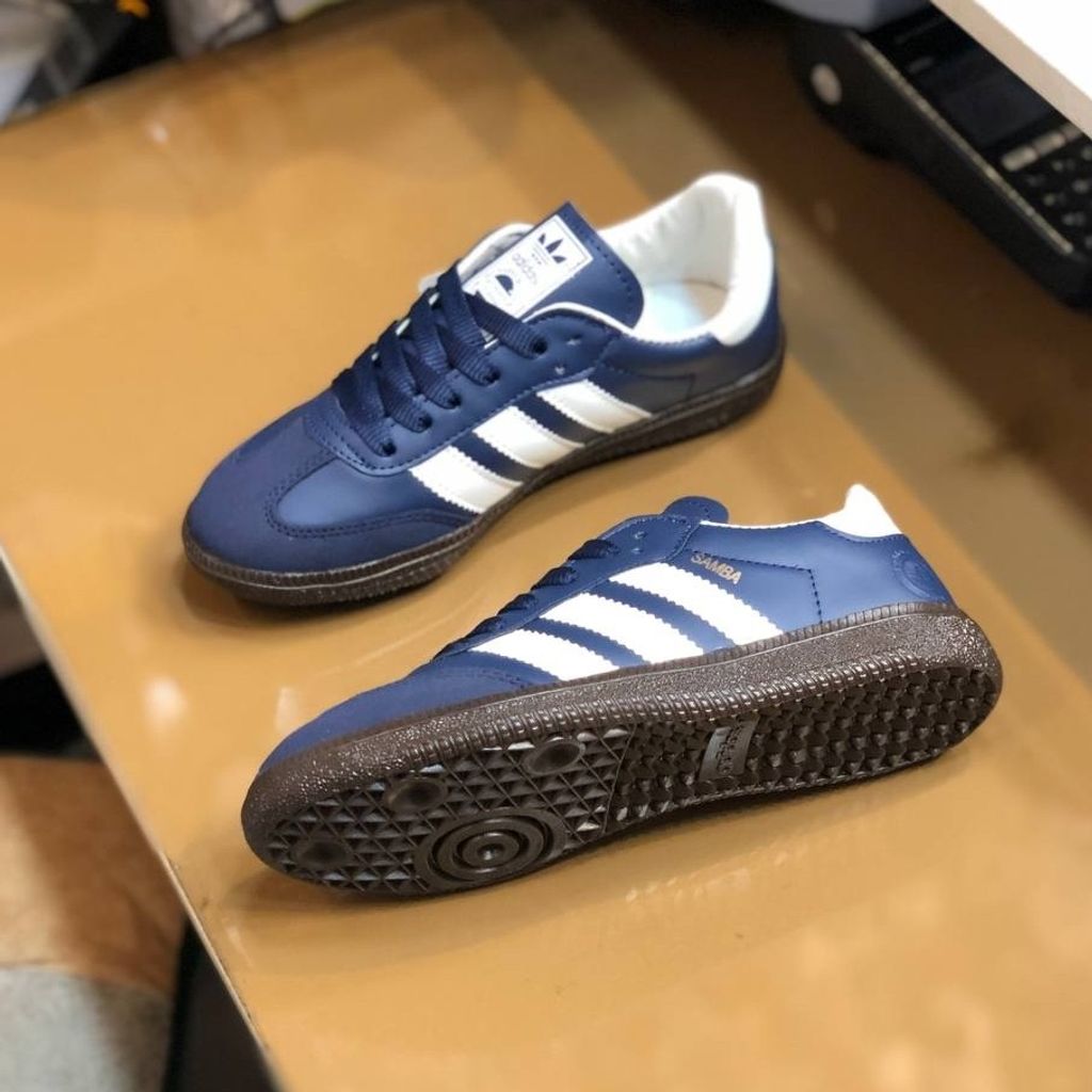 خرید اینترنتی کفش ادیداس سامبا زنانه رنگ سورمه ای