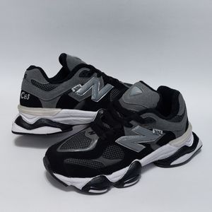 فروش اینترنتی کتانی نیوبالانس 9060 پرطرفدار و همیشه ترند New balance