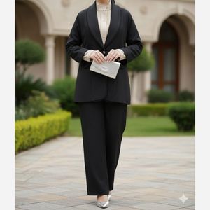 خرید انلاین کت شلوار کریستال دوزی آریسا مشکی