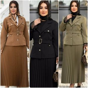 خرید انلاین ست کت و دامن زنانه اسپیناس