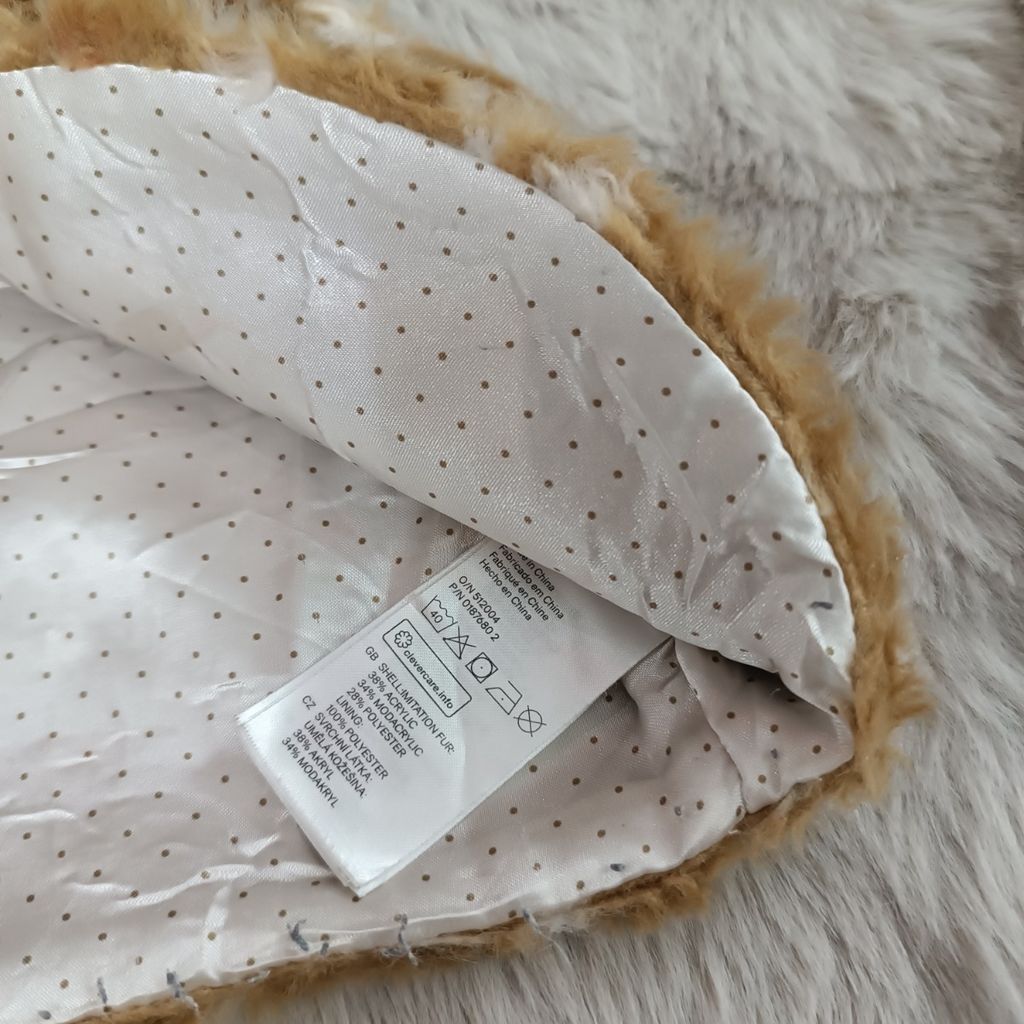 فروش اینترنتی پافر H&m پشمالو وارداتی طرح گربه ای