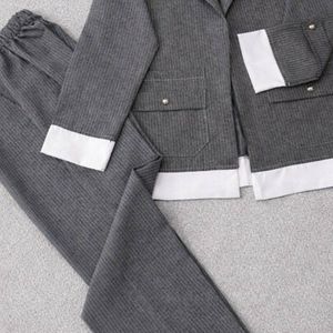 فروش اینترنتی ست کت شلوار مادینا