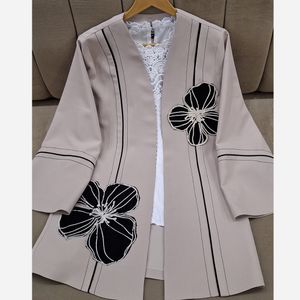 مشخصات مانتو مجلسی مدل میرا