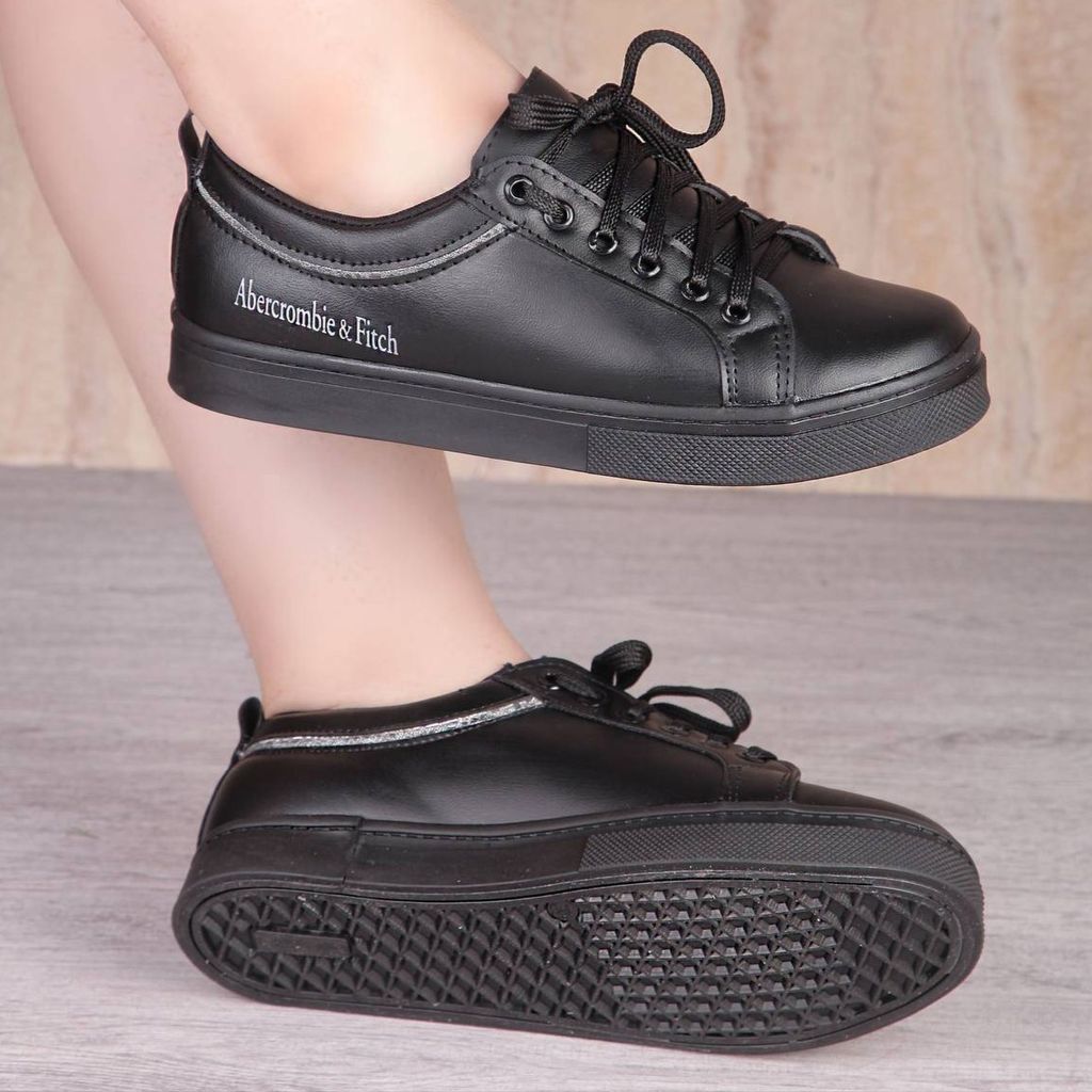 قیمت کفش اسپرت چرم زنانه