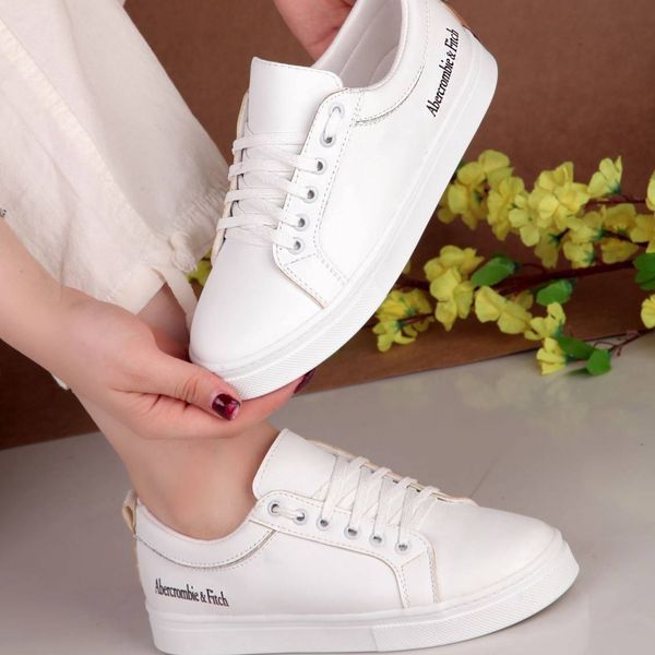 کفش اسپرت چرم زنانه