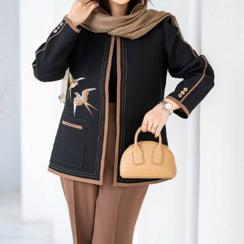 مشخصات مانتو شلوار پرستو