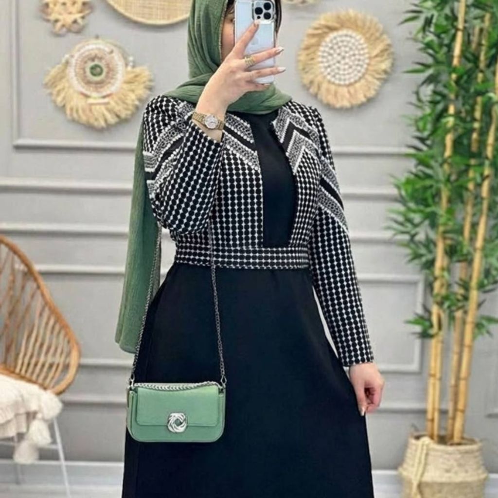 مشخصات سارافون و کت زنانه