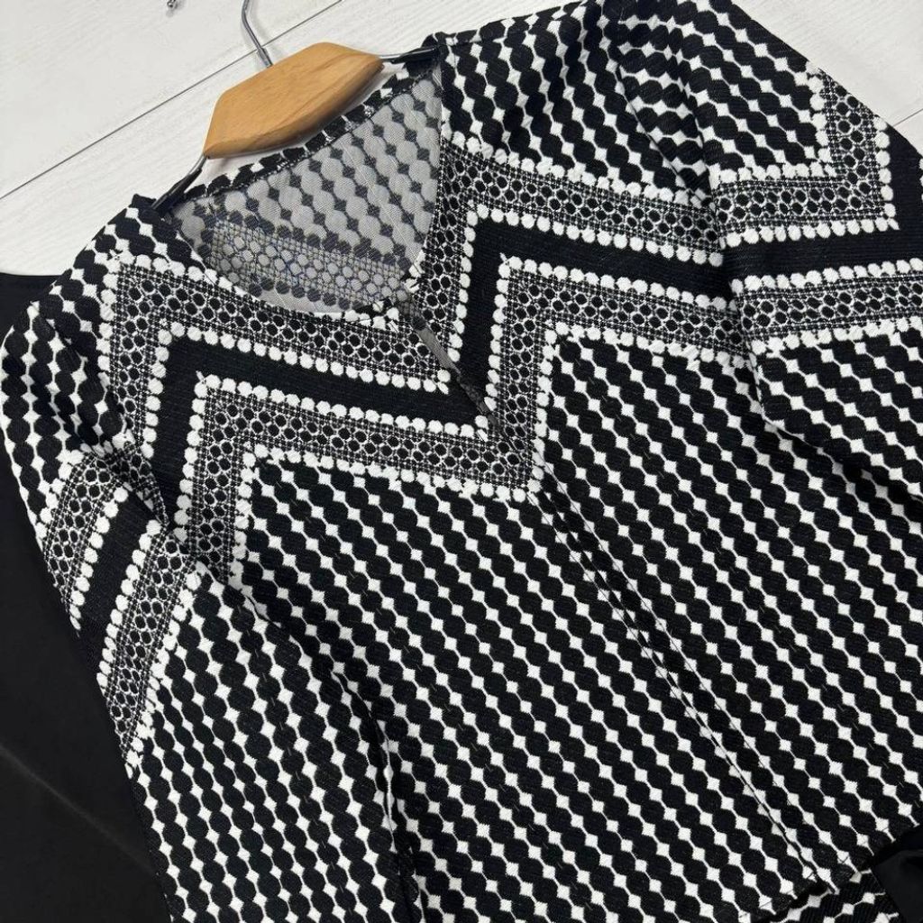 فروش اینترنتی سارافون و کت زنانه