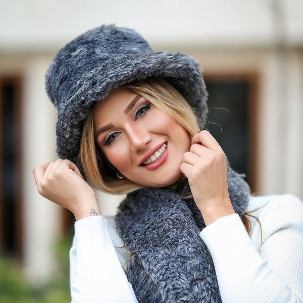 شال و کلاه فرحی