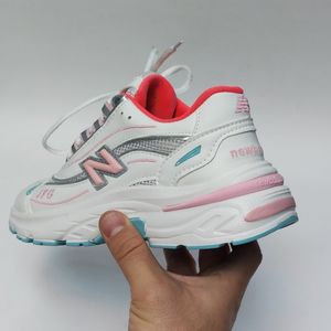 قیمت ارزان کتانی نیوبالانس 1000 New balance