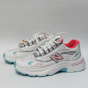 خرید آنلاین کتانی نیوبالانس 1000 New balance