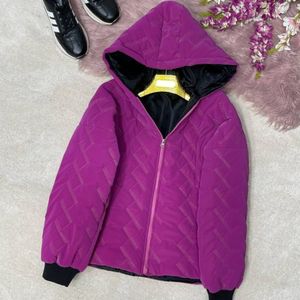 فروش اینترنتی کاپشن زنانه و دخترانه طرح سیلیکونی