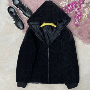 کاپشن زنانه و دخترانه طرح سیلیکونی