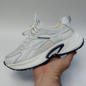 قیمت کتانی بالنسیاگا سفید Balenciaga