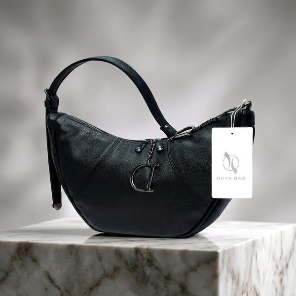 کیف چرمی دوشی زنانه وارداتی خارجی مدل هلال (Hobo) - برند Onyx Bag