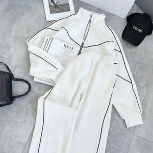 ست بامبر و شلوار بگ اسپورت زنانه