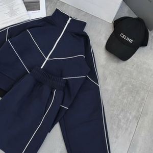 فروش اینترنتی ست بامبر و شلوار بگ اسپورت زنانه