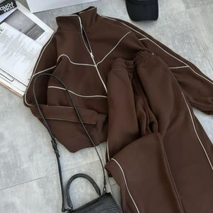 فروش اینترنتی ست بامبر و شلوار بگ اسپورت زنانه