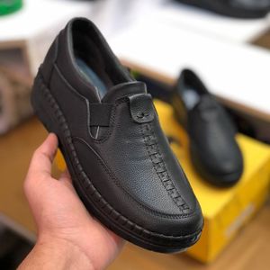 خرید اینترنتی کفش چرم طبی زنانه مدل ساناز رنگ مشکی