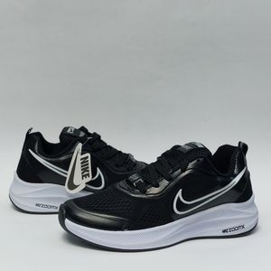 خرید اینترنتی کتانی نایک زوم بسیار سبک و راحت Nike Zoom