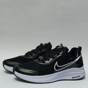 خرید آنلاین کتانی نایک زوم بسیار سبک و راحت Nike Zoom
